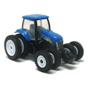  ERTL 1:64 New Holland T8010 Tractor with duals: Toys 