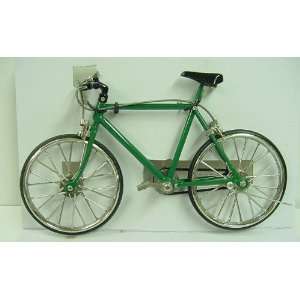  1/10 Scale Diecast Metal Mountain Bike in Green 