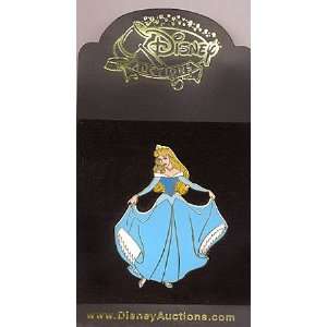   Disney Auction Pin Sleeping Beauty in Blue Dress LE 1000 Toys & Games