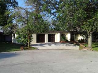 3600 SQ FT, 100% RENOVATED 4BED, 3BATH, GOLF/ COUNTRY CLUB COMMUNITY 