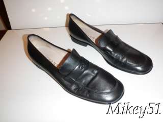 COMFORTABLE CHANEL BLACK LEATHER LOGO LOAFERS   9B  