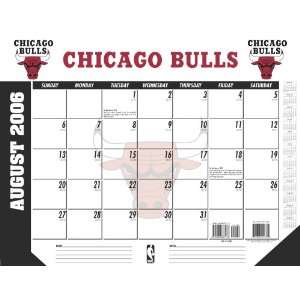  Chicago Bulls NBA 2006 2007 Academic/School Desk Calendar 
