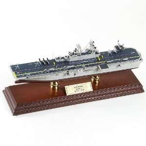  LHD 1 Quality Handcarved Desktop Wood Model Amphibious Assault Ship 