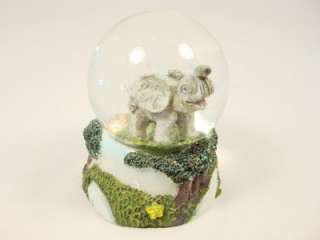 Green tree forest elephant animal in the snow globe paper weight New 