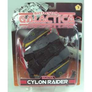  Battlestar Galactica Rare Cyon Raider Toy: Toys & Games