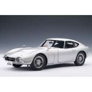  Toyota 2000 GT Coupe Upgraded 1/18 Silver Toys & Games