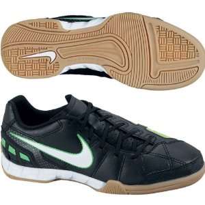  Nike JR TOTAL90 SHOOT III IC BLK 4Y