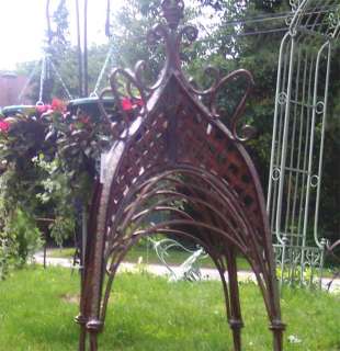 Lg. Hanging Basket Planter Basket Weave Latticed Top  