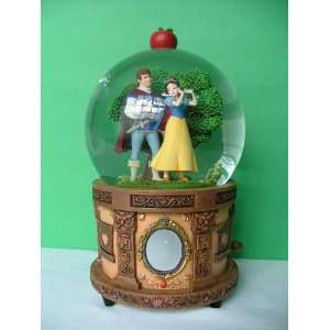 Disney Collectible Princess Snow White and the Seven Dwarfs Prince 