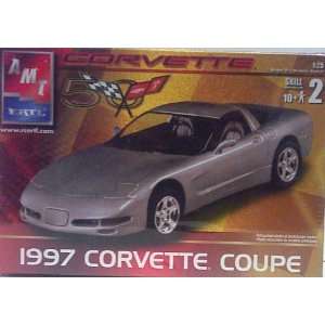  AMT Ertl 31832 1997 Corvette Coupe   Plastic Model Kit   1 