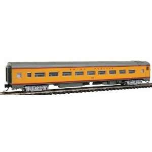  Rapido Trains 500104 Lghtwght Coach UP #5438 Toys & Games