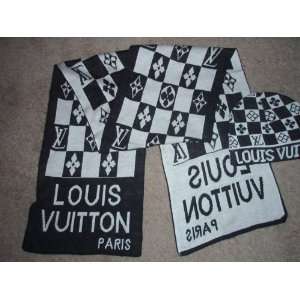  LOUIS VUITTON SCARF AND HAT SET 