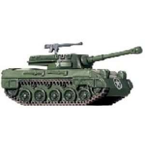   Axis and Allies Miniatures: M18 Hellcat # 19   Base Set: Toys & Games