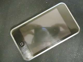 Apple iPod Touch 1st Generation (8 GB) NO POWER AS IS 0885909221097 