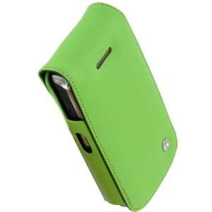  Noreve BlackBerry Tour Leather Case (Green): Electronics