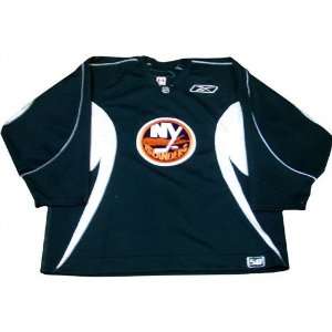  New York Islanders Game Used Green Practive Jersey: Sports 