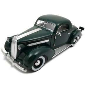    1936 Pontiac Deluxe Green 118 Diecast Model Car Toys & Games