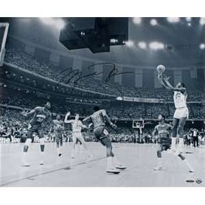  MICHAEL JORDAN Signed 1982 NCAA Championship Shot UDA   New 