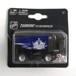   : NHL Los Angeles Kings 2010 1:64 Diecast Zamboni: Sports & Outdoors