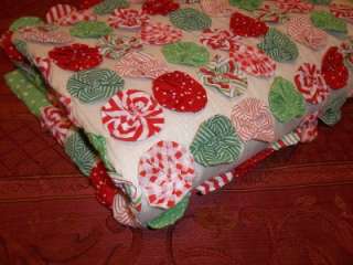   Feedsack Fabrics Handmade Peppermint Candy Swirl Yo Yo Quilt Red Green
