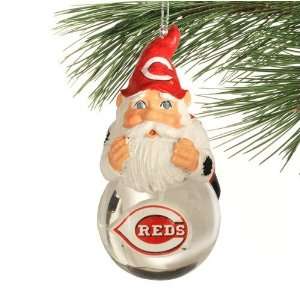  Forever Collectibles Cincinnati Reds Light Up Snow Globe 