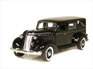 1937 STUDEBAKER HEARSE WITH PLASTIC DISPLAY CASE 1/43 BY PHOENIX MINT 