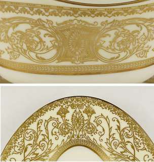 ROYAL WORCESTER EMBASSY CREAM & GOLD GRAVY BOAT PLATE  