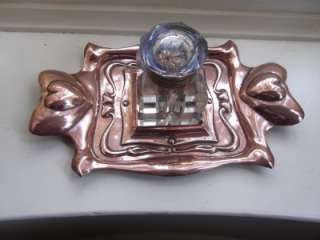 ARTS & CRAFTS COPPER INKWELL DESK STAND / TRAY   NOUVEAU  