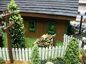 WHITE PICKET FENCE FOR MODEL RAILROAD TRAIN LAYOUTS  