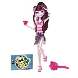  Monster High Skull Shores Draculaura Doll: Toys & Games