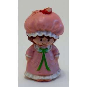 Strawberry Shortcake Miniature in Nightgown